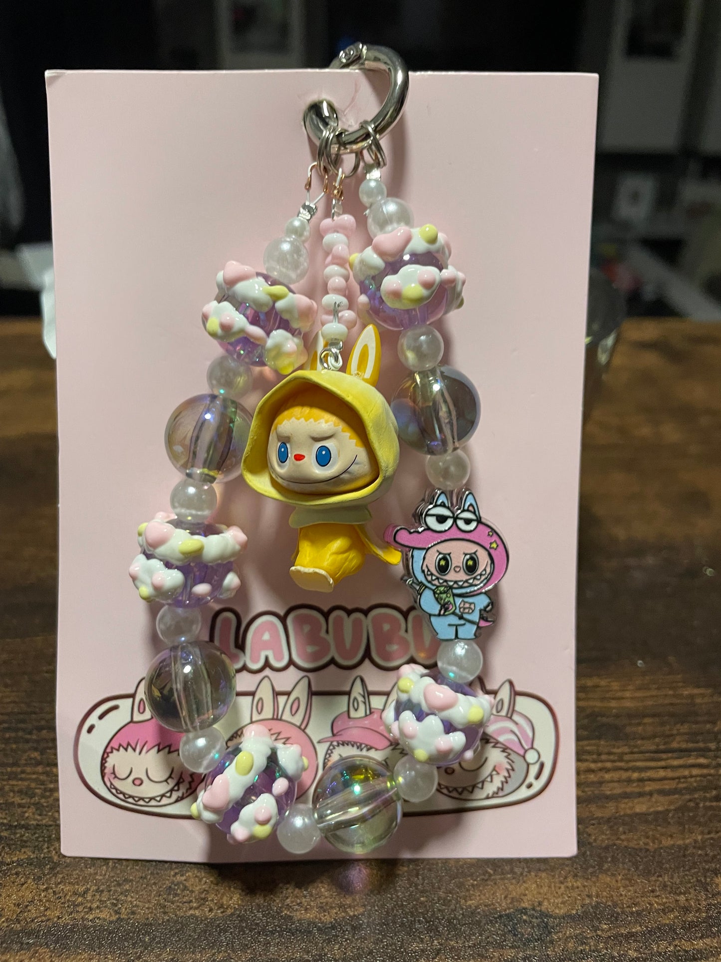 Monster Labubu gelb Design Handykette & Taschenanhänger: Der süße kleine Anhänger