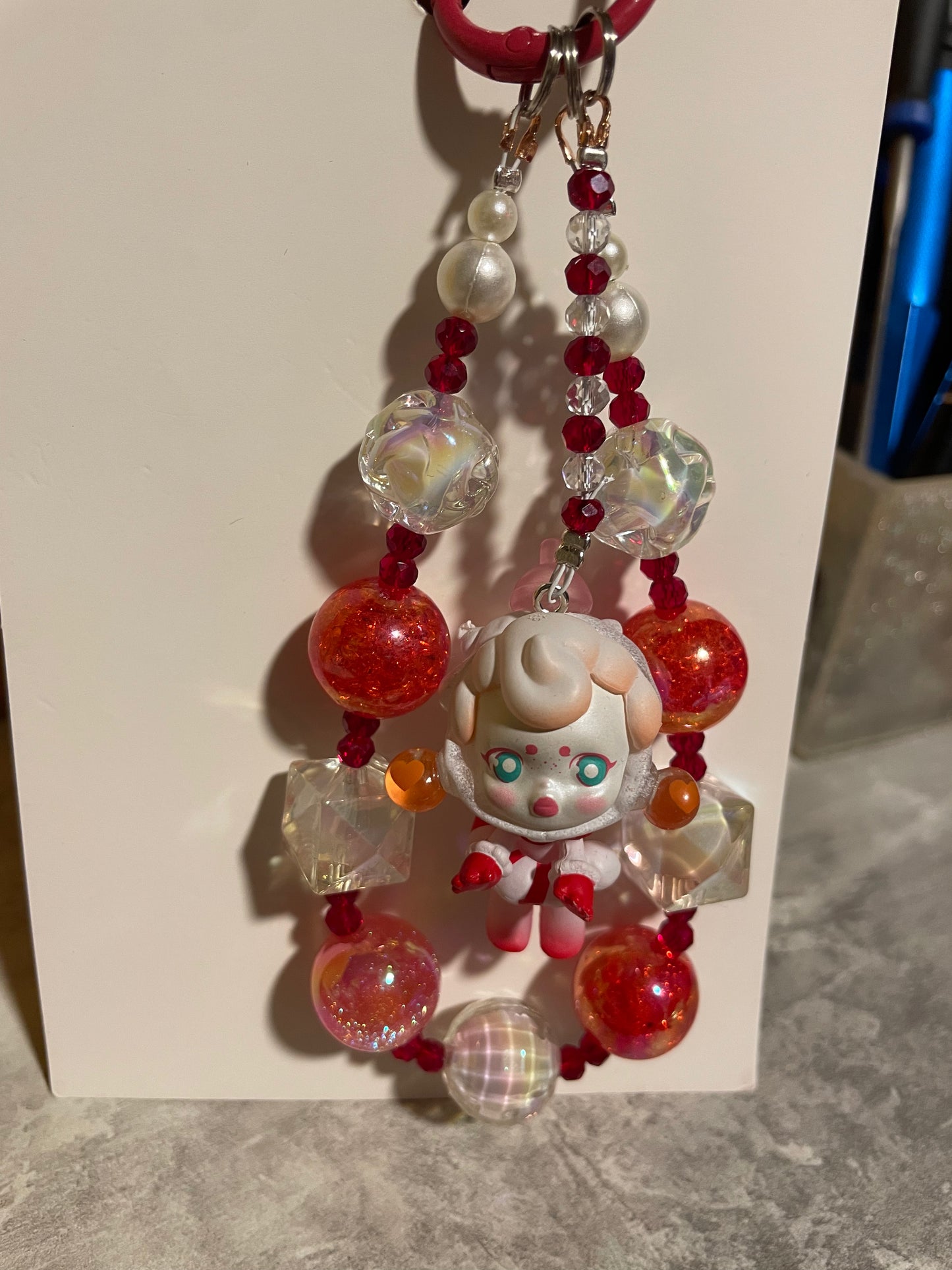 SkullPanda red Design Handykette & Taschenanhänger: Der süße kleine Anhänger