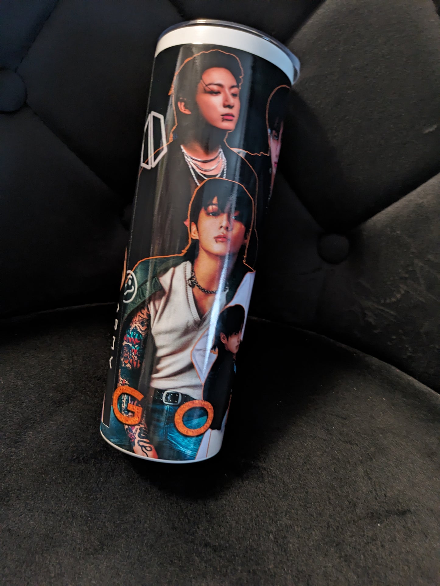 BTS Jungkook Tumbler, Trinkflasche Edelstahl K-Pop, Perfekt für den Sommer und Winter!