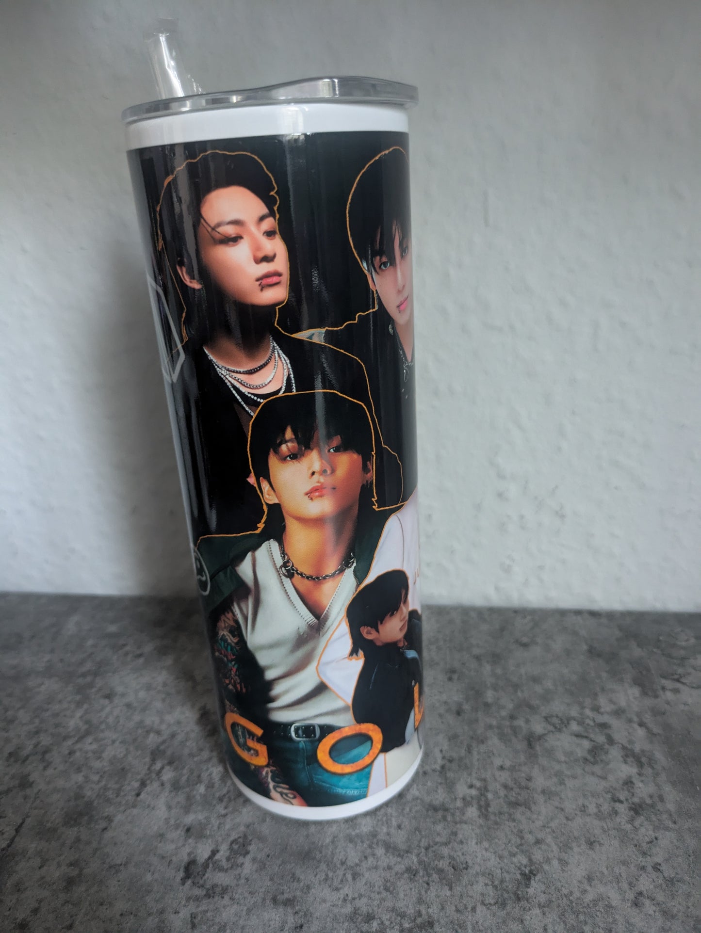 BTS Jungkook Tumbler, Trinkflasche Edelstahl K-Pop, Perfekt für den Sommer und Winter!
