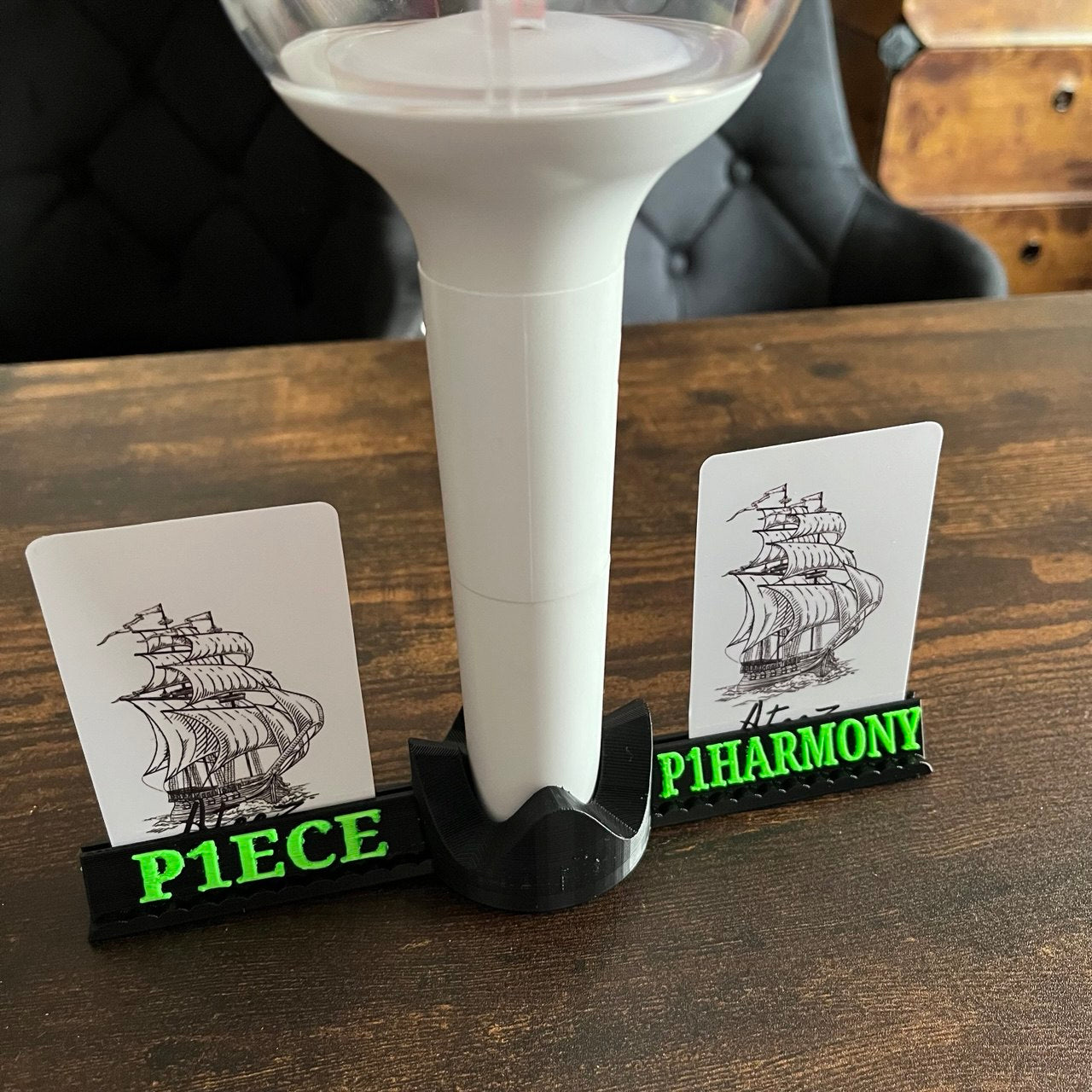 P1Harmony Lightstick holder + integrated PC holder Fotokartenhalter for P1ECE Fans