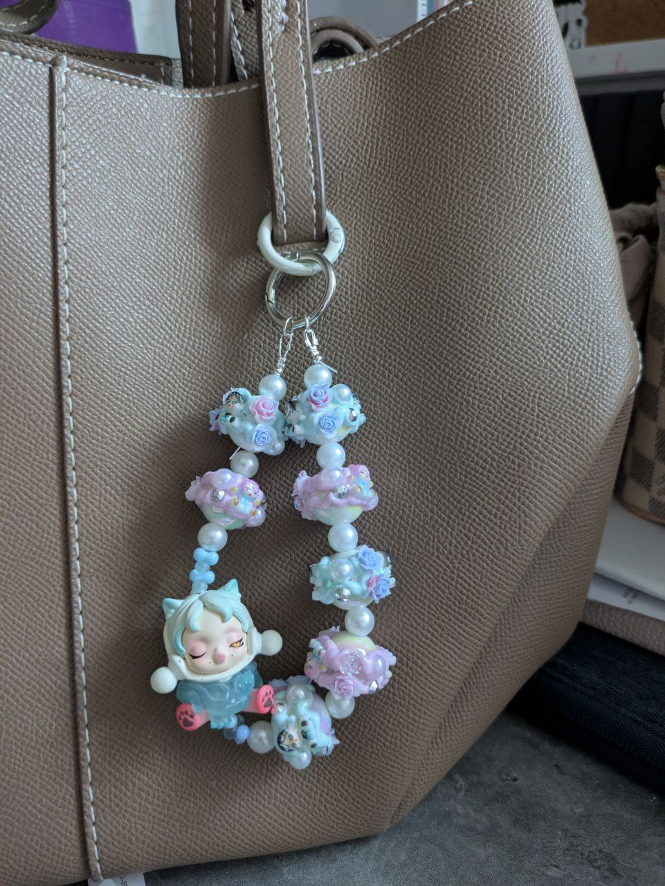 SkullPanda cat Design Handykette & Taschenanhänger: Der süße kleine Anhänger