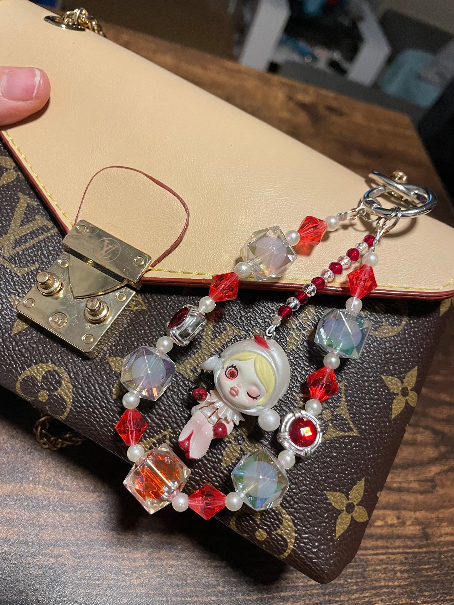 SkullPanda Red Design Handykette & Taschenanhänger: Der süße kleine Anhänger