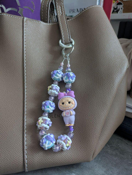 Lila Labubu Design Handykette & Taschenanhänger: Der süße kleine Anhänger