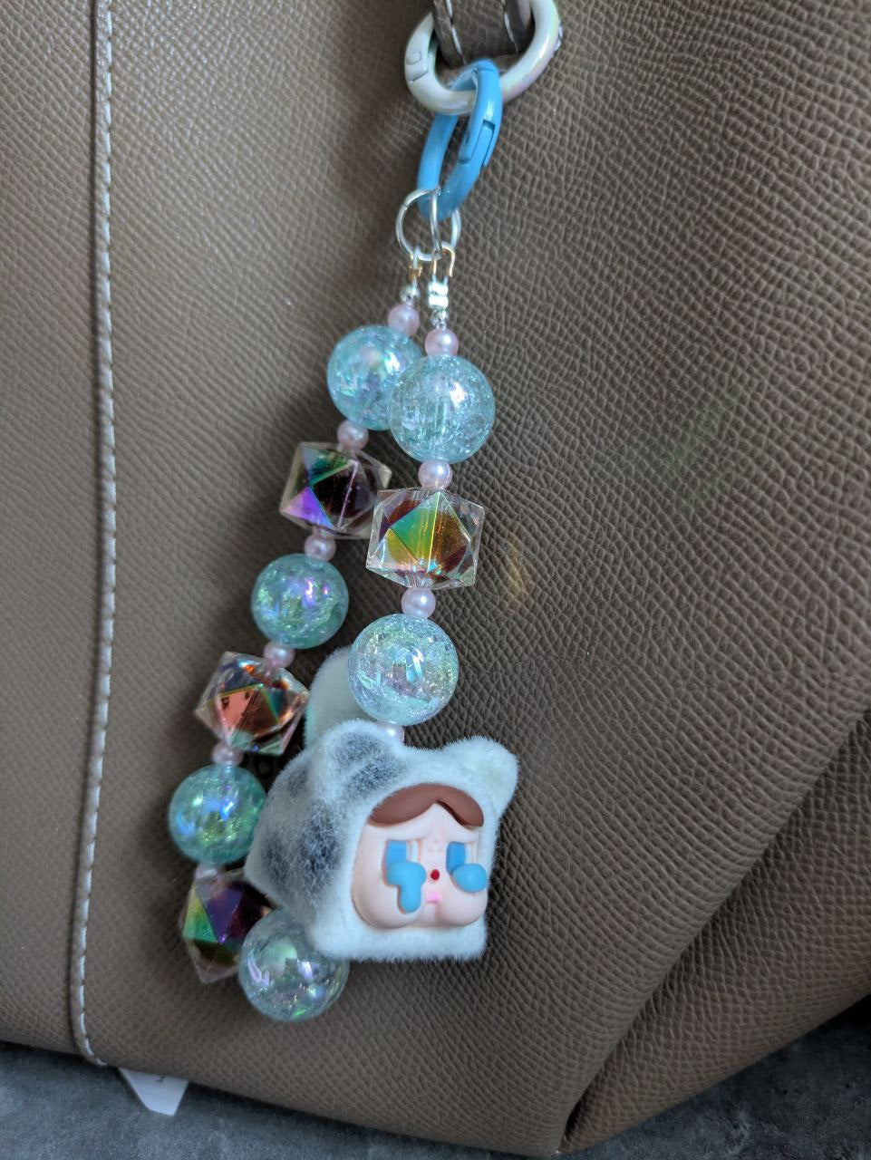 Crybaby CAT  Handykette & Taschenanhänger: Der süße kleine Anhänger