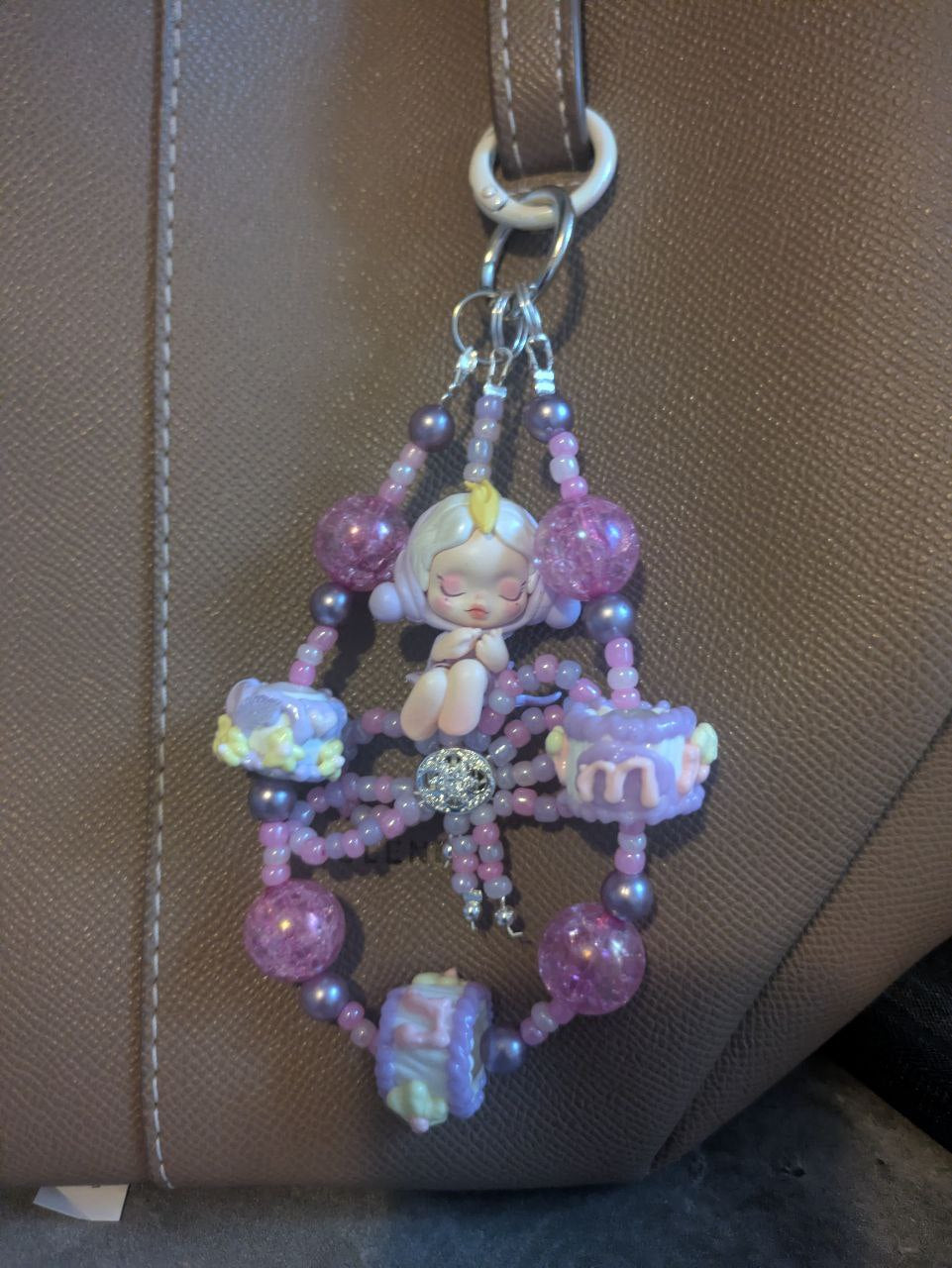 SkullPanda Handykette & Taschenanhänger: Der süße kleine Anhänger