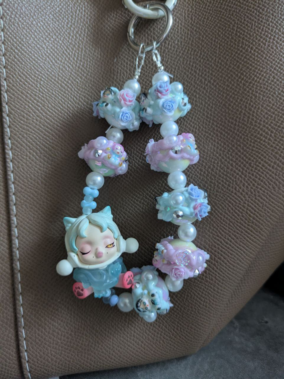 SkullPanda cat Design Handykette & Taschenanhänger: Der süße kleine Anhänger