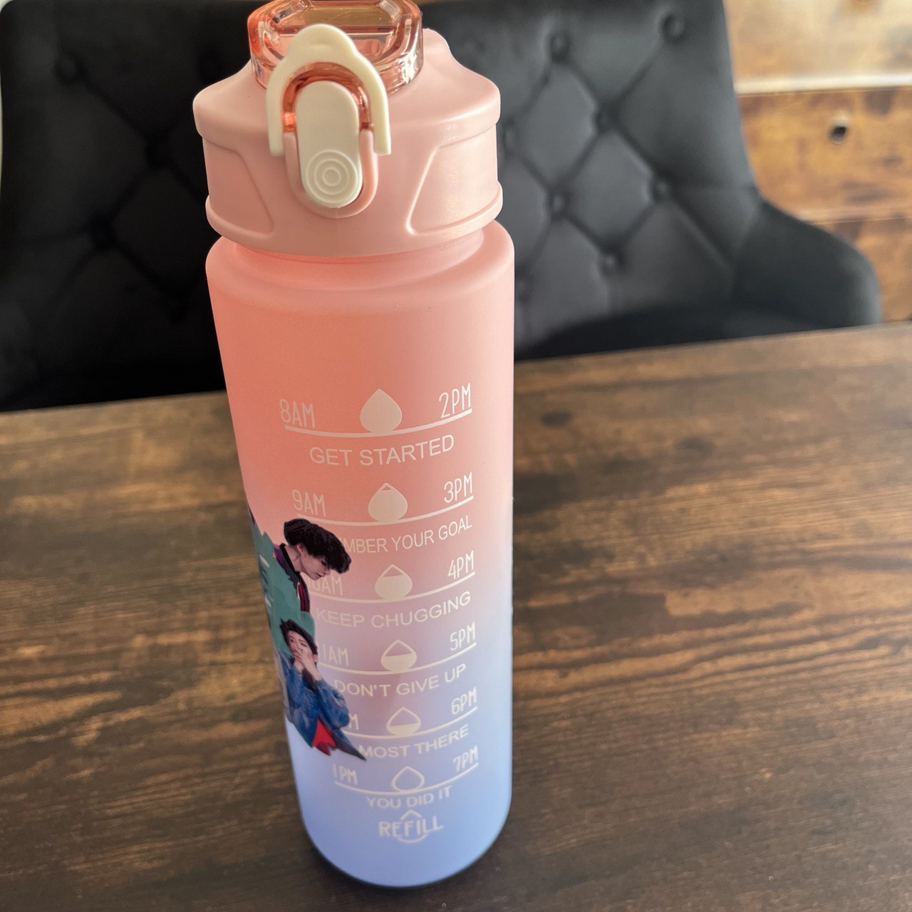 K-Pop Trinkflasche 690 ml – Perfekt für den Sommer! StrayKids, BTS Army Fanmade