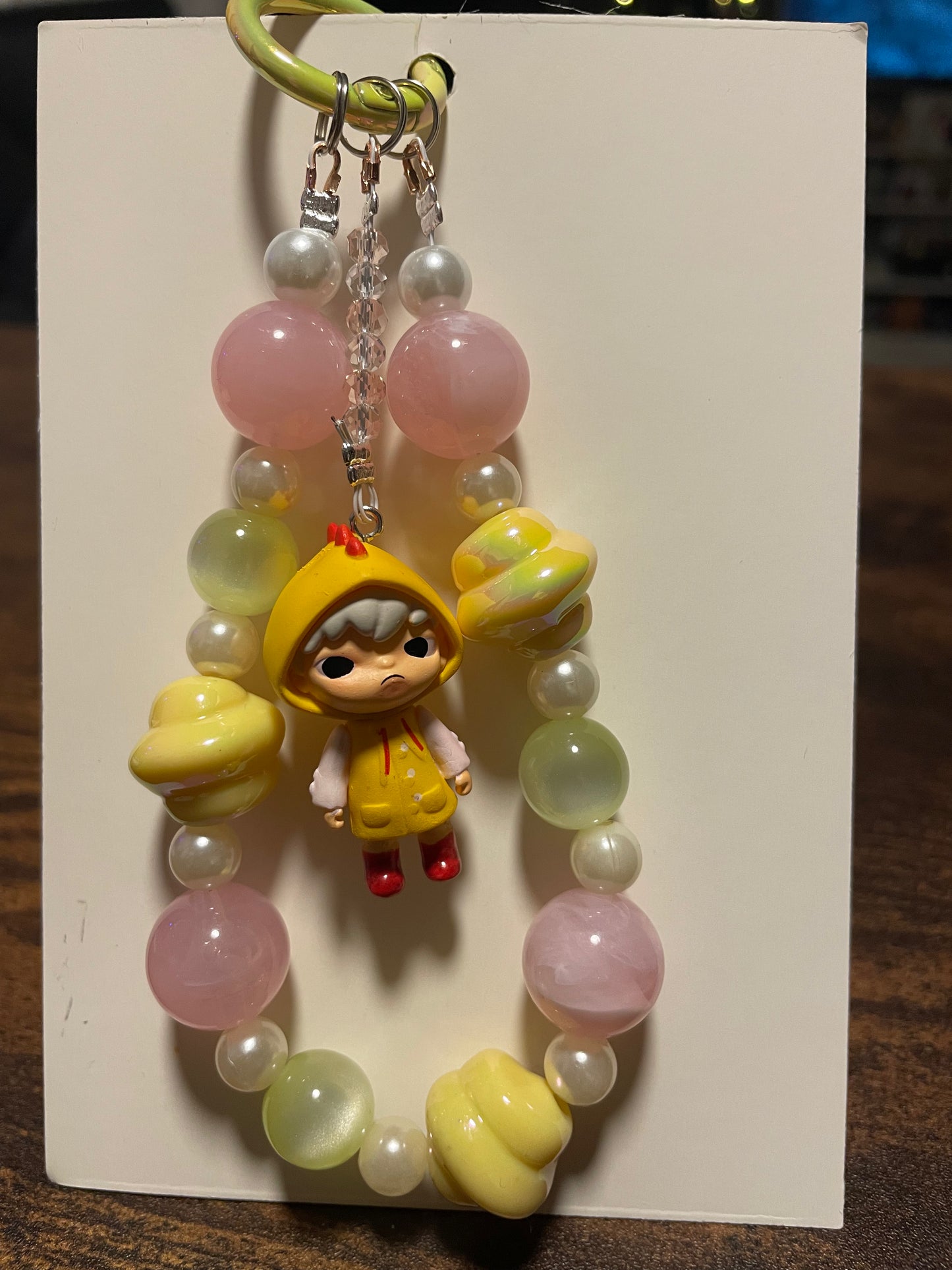 Hirono Rosa gelb Design Handykette & Taschenanhänger: Der süße kleine Anhänger