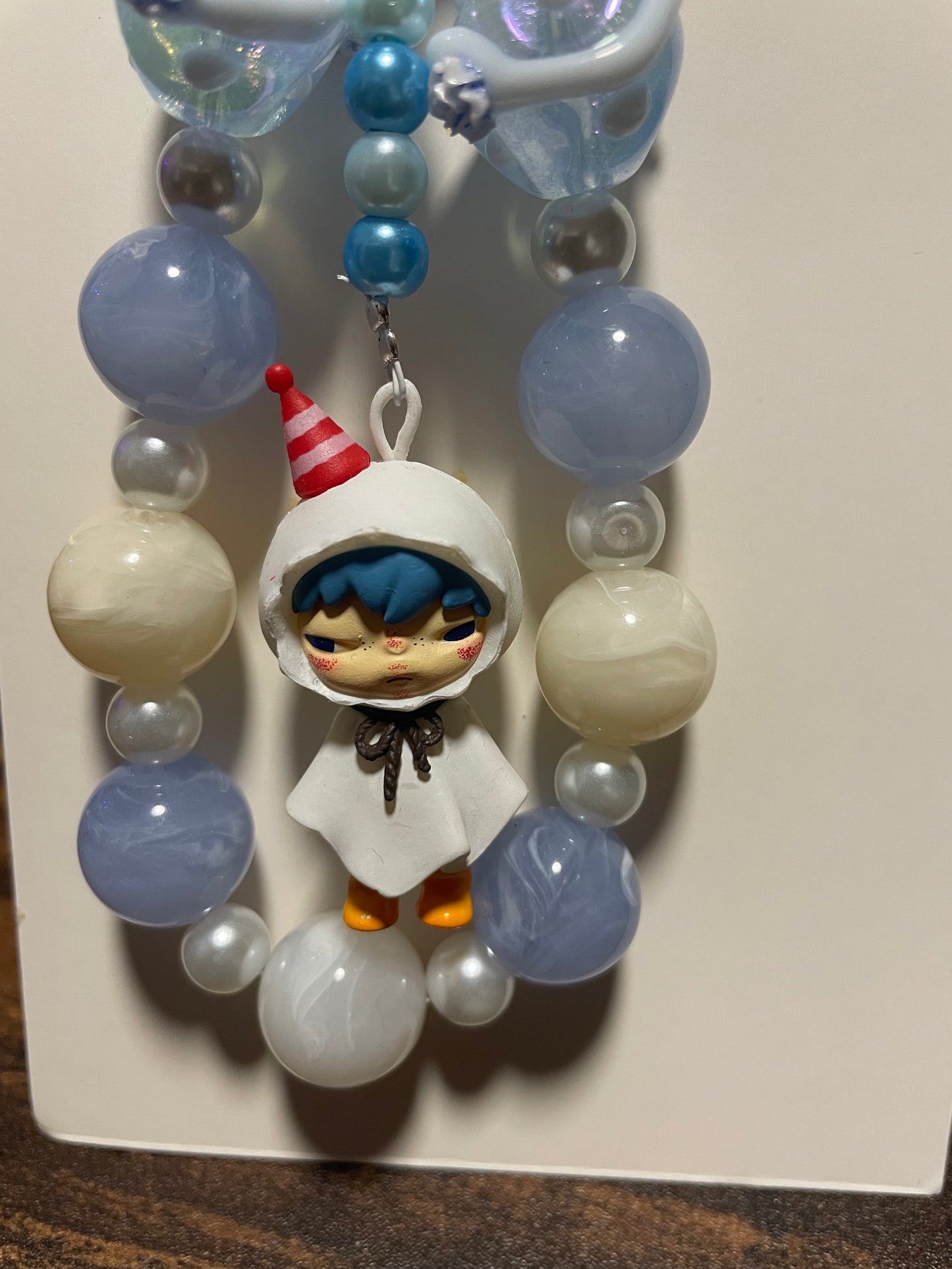 Hirono Blue Design Handykette & Taschenanhänger: Der süße kleine Anhänger