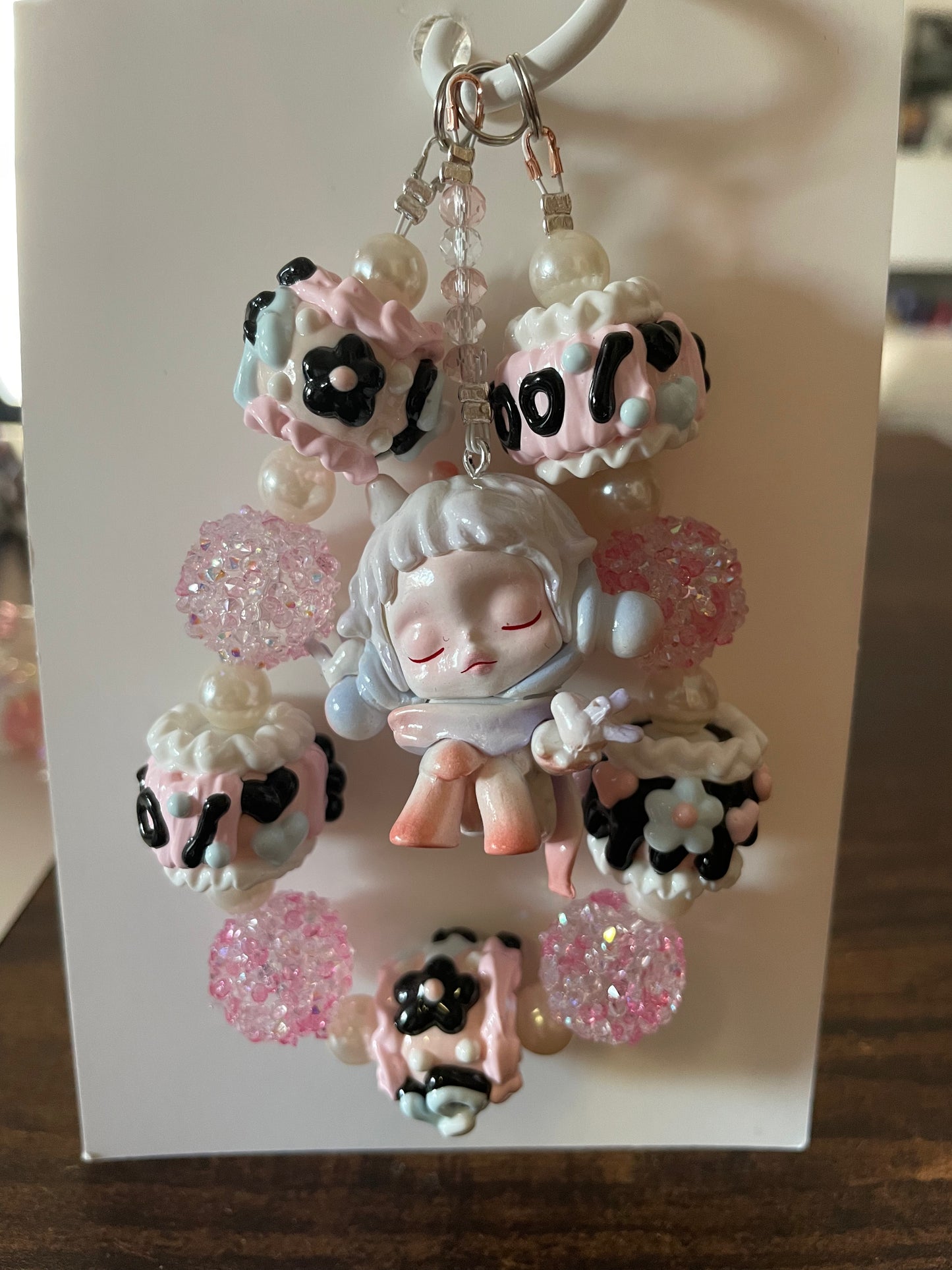 SkullPanda rosa black Design Handykette & Taschenanhänger: Der süße kleine Anhänger