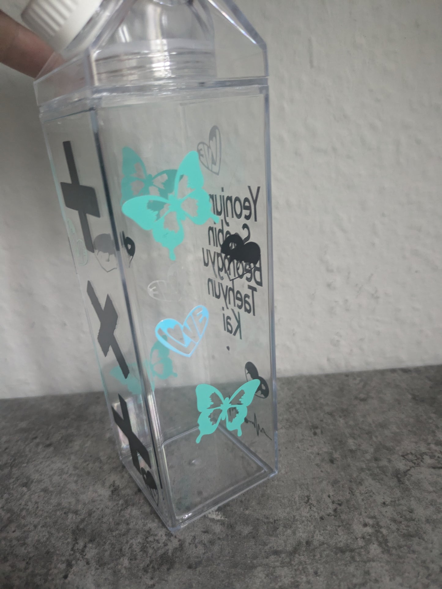 K-Pop Drinks Container - Drinking Bottle 500ml, Ateez, BTS, Straykids, Seventeen, Oneus