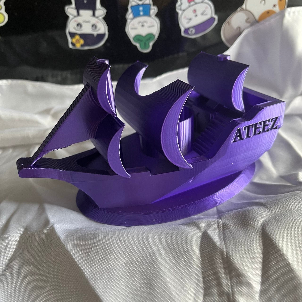 ATEEZ Lightiny Lightstick Halter Piratenboot – Fanmade 3D-Druck Holder für ATINY