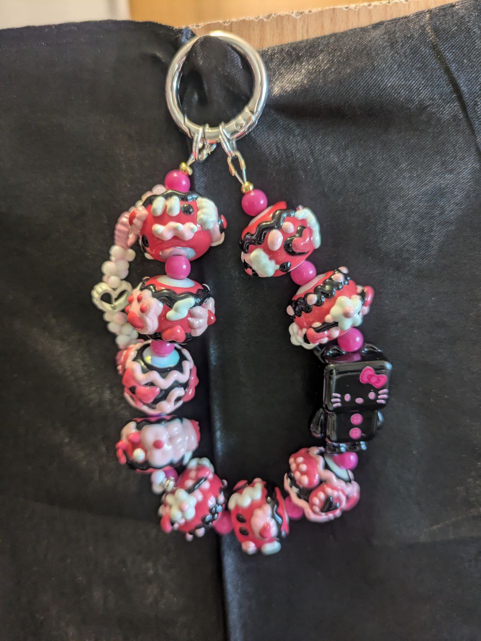 Hello Kitty Black/Pink Handykette, Taschen und Keychain Kawaii